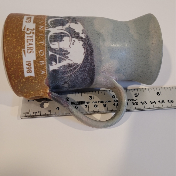 VINTAGE 1998 Set of 2 Handmade CGA Manitoba Mugs - Picture 13 of 16